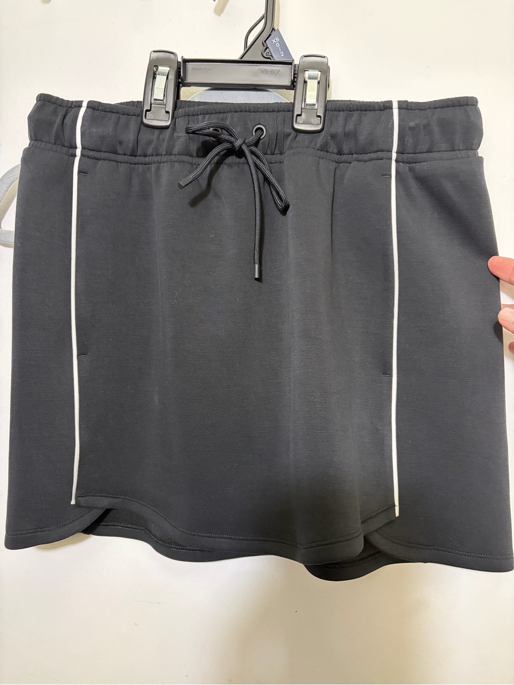 Women's all in motion sleek airy skirt small